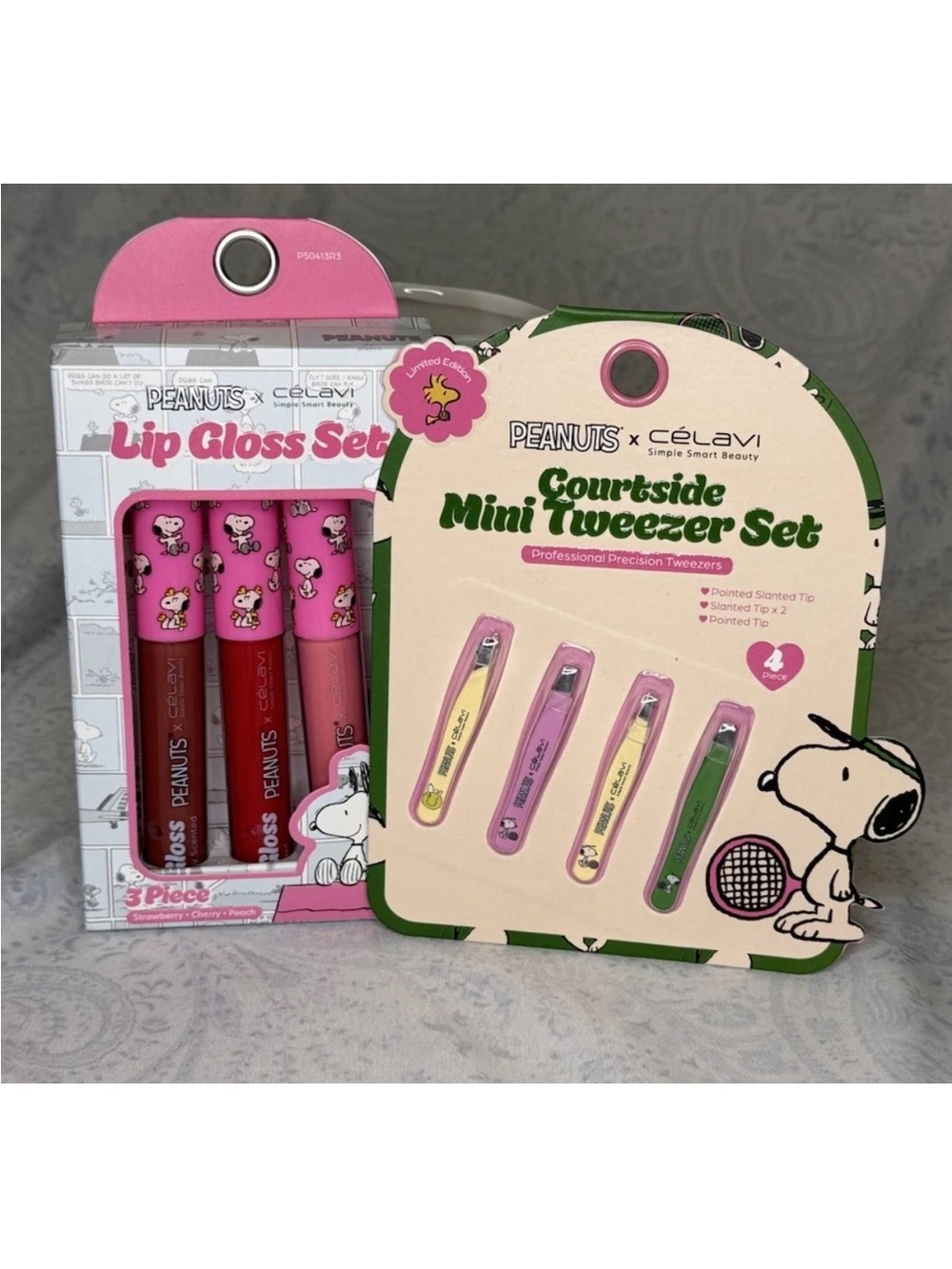 Peanuts Snoopy Mini Tweezer Set & 3 Piece Lip Gloss Set